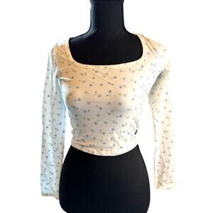 Hollister XS Long-sleeve top white with blue flower New with Tags